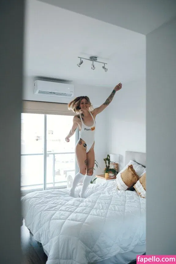 Sammmnextdoor / sammlauckner Onlyfans Photo Gallery 