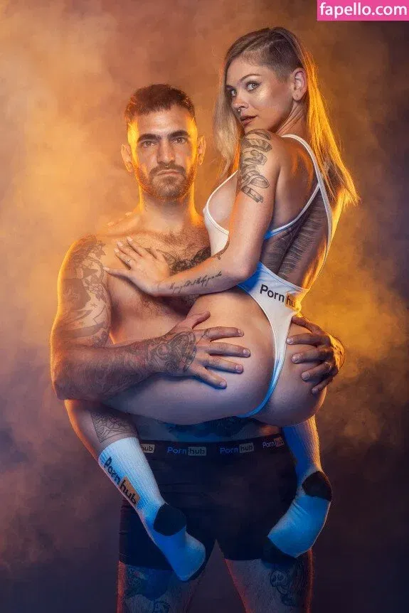 Sammmnextdoor / sammlauckner Onlyfans Photo Gallery 