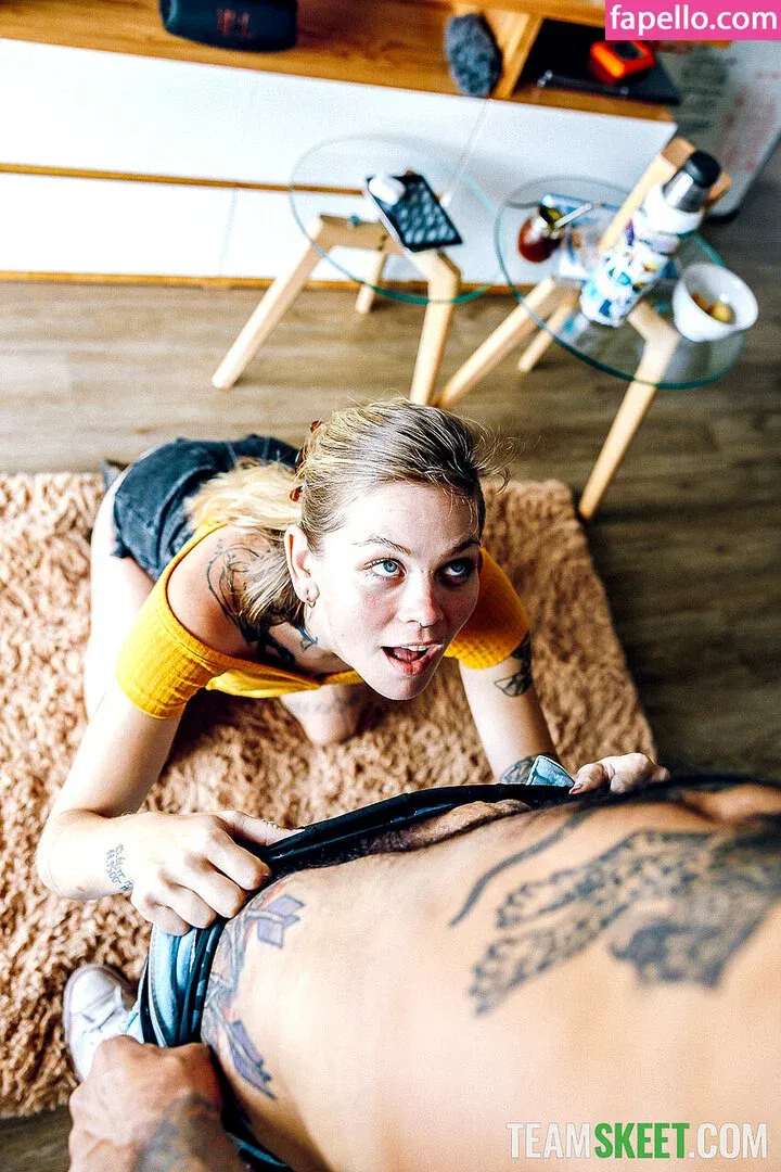 Sammmnextdoor / sammlauckner Onlyfans Photo Gallery 