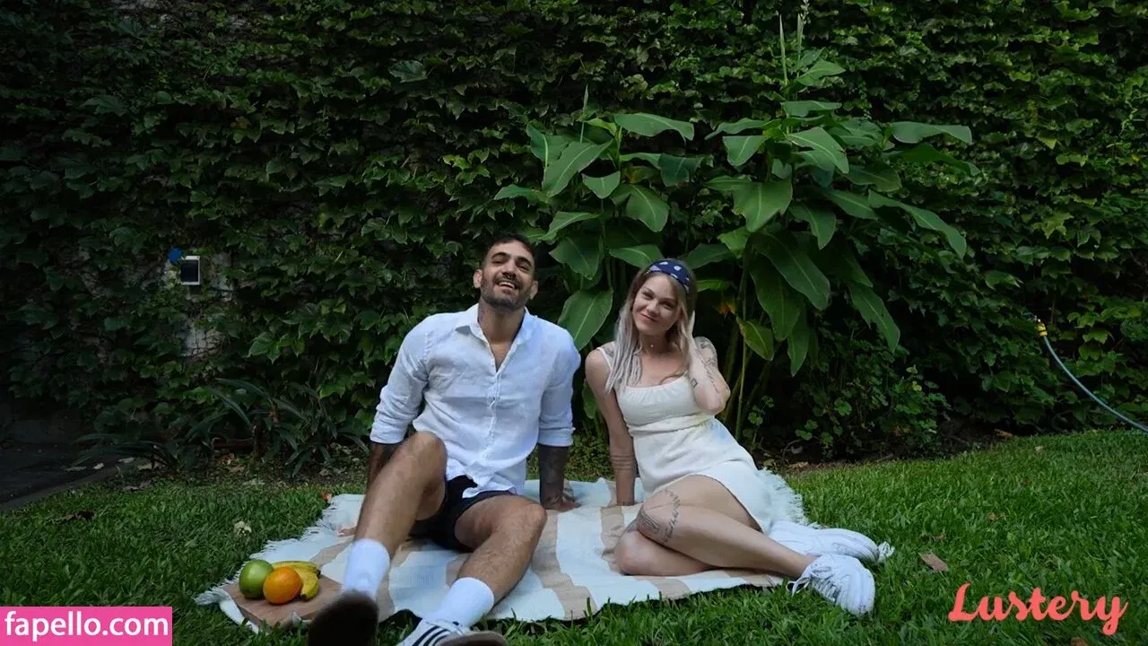 Sammmnextdoor / sammlauckner Onlyfans Photo Gallery 