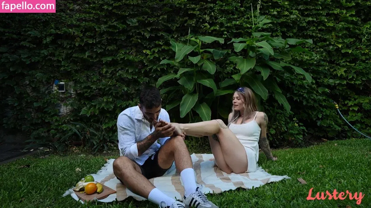 Sammmnextdoor / sammlauckner Onlyfans Photo Gallery 