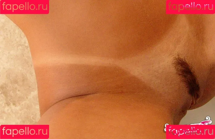 Erica Vieira / SesualClub / beautyandthevlog / erica_vieira_sc / ericavieira Onlyfans Photo Gallery 