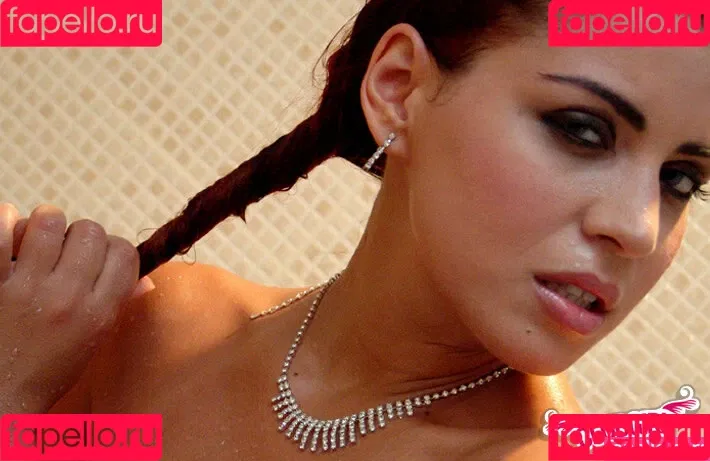 Erica Vieira / SesualClub / beautyandthevlog / erica_vieira_sc / ericavieira Onlyfans Photo Gallery 