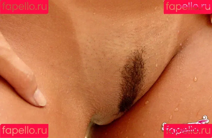 Erica Vieira / SesualClub / beautyandthevlog / erica_vieira_sc / ericavieira Onlyfans Photo Gallery 