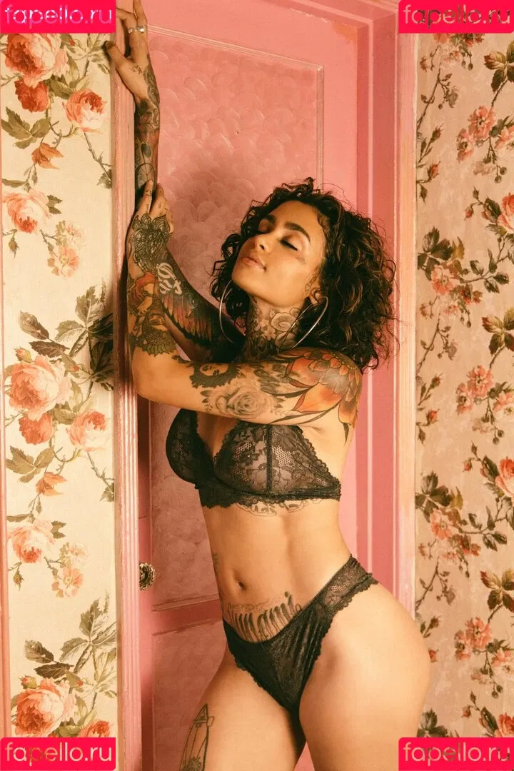 Kehlani / keepingkehlani Onlyfans Photo Gallery 