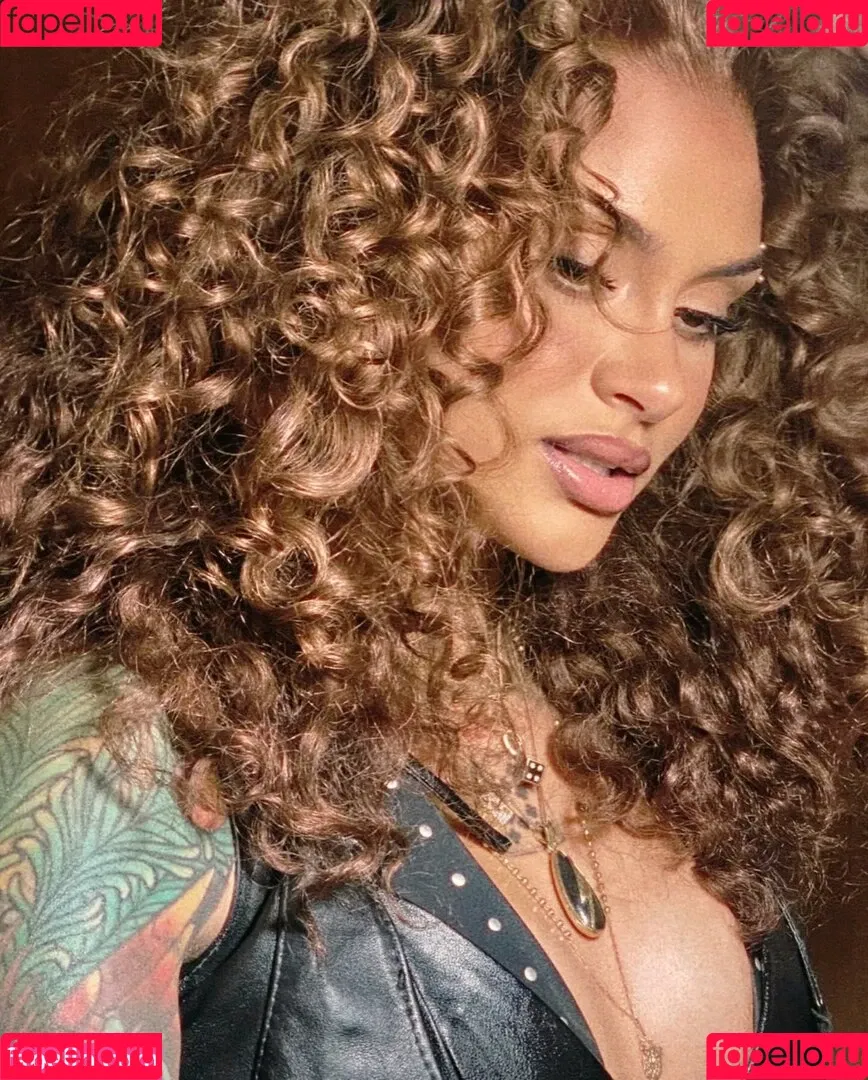 Kehlani / keepingkehlani Onlyfans Photo Gallery 