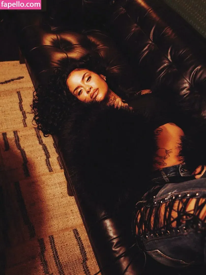 Kehlani / keepingkehlani Onlyfans Photo Gallery 