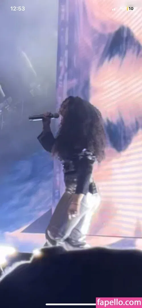 Kauta / kautamusic / kaygcarlson Onlyfans Photo Gallery 