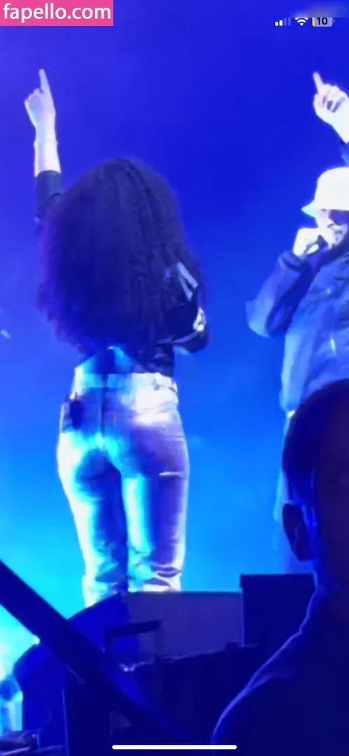 Kauta / kautamusic / kaygcarlson Onlyfans Photo Gallery 