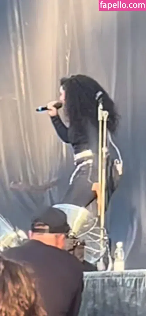 Kauta / kautamusic / kaygcarlson Onlyfans Photo Gallery 