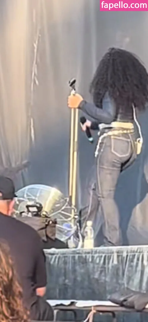 Kauta / kautamusic / kaygcarlson Onlyfans Photo Gallery 