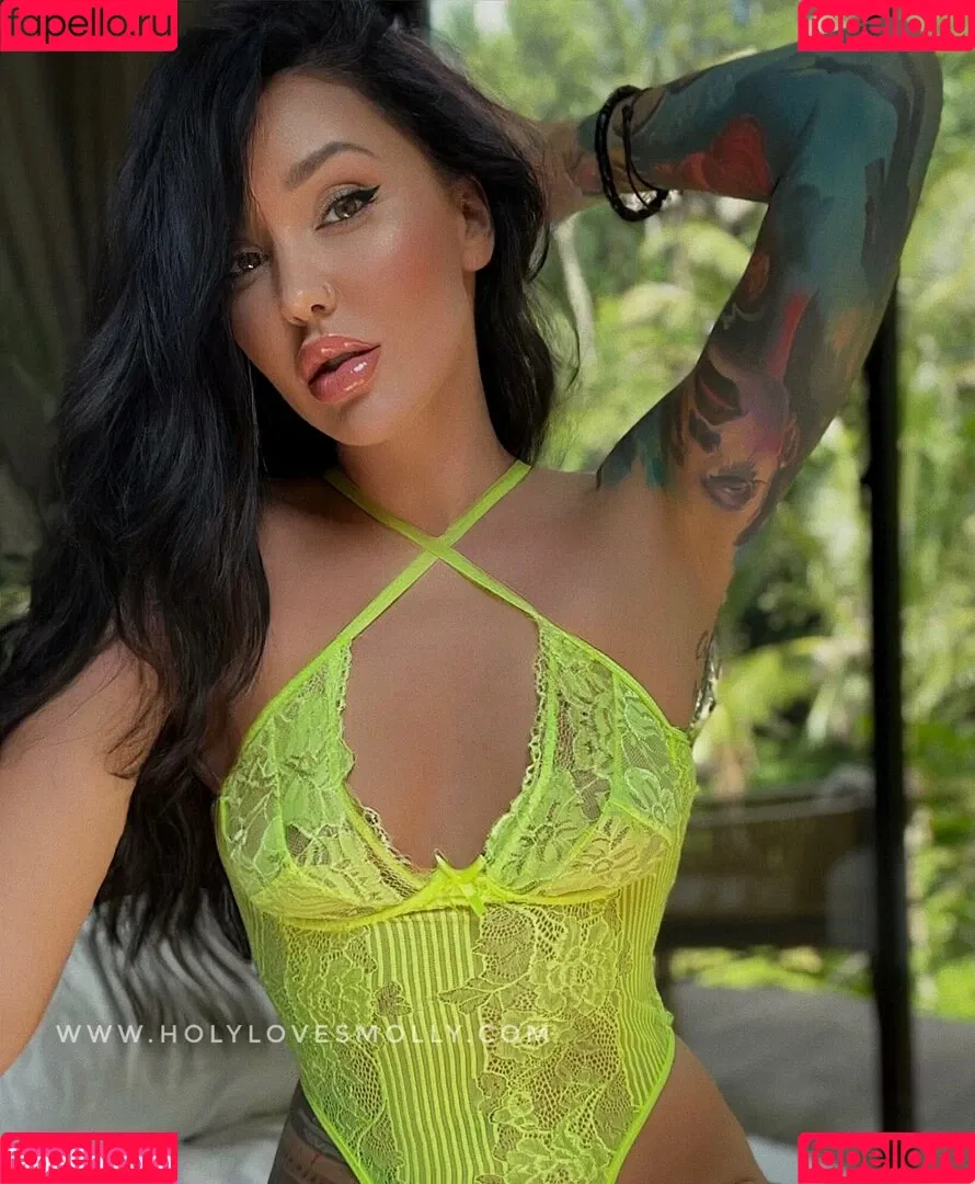 holylovesmolly / xmollyelise Onlyfans Photo Gallery 