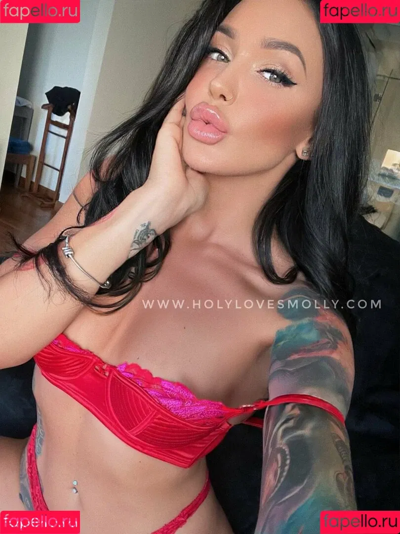 holylovesmolly / xmollyelise Onlyfans Photo Gallery 