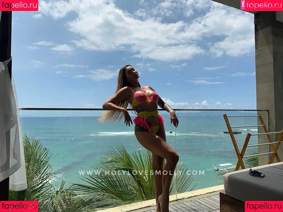 holylovesmolly / xmollyelise Onlyfans Photo Gallery 