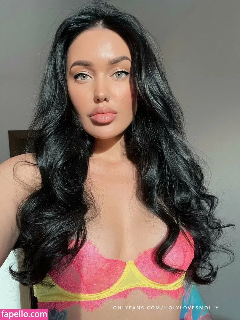 holylovesmolly / xmollyelise Onlyfans Photo Gallery 
