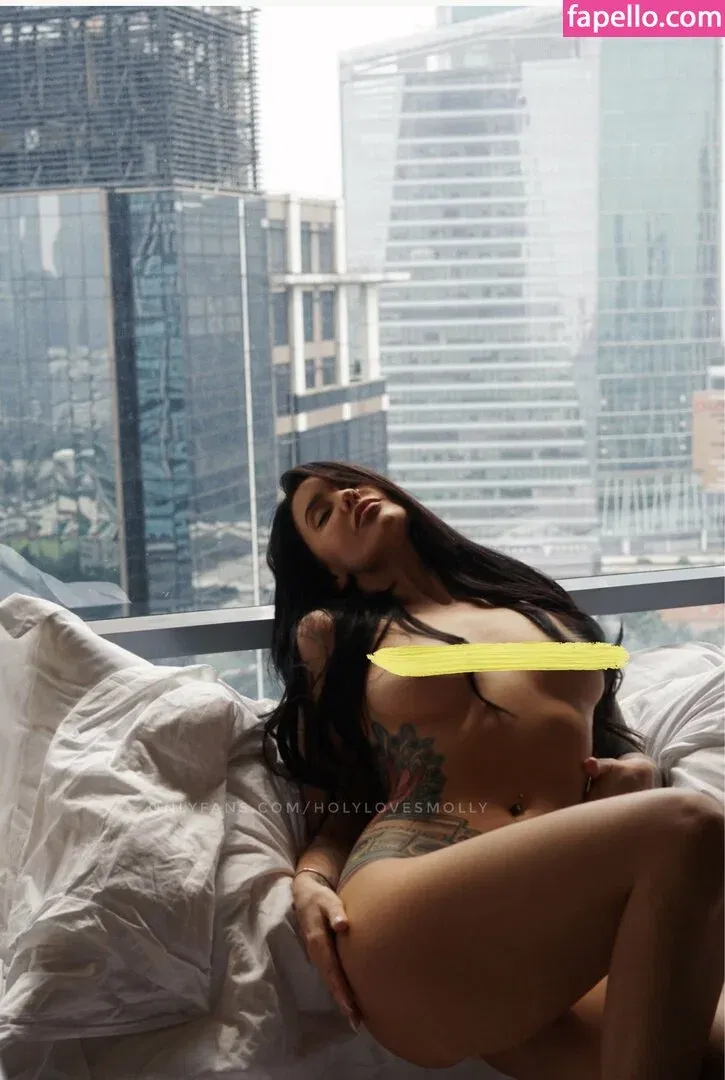holylovesmolly / xmollyelise Onlyfans Photo Gallery 