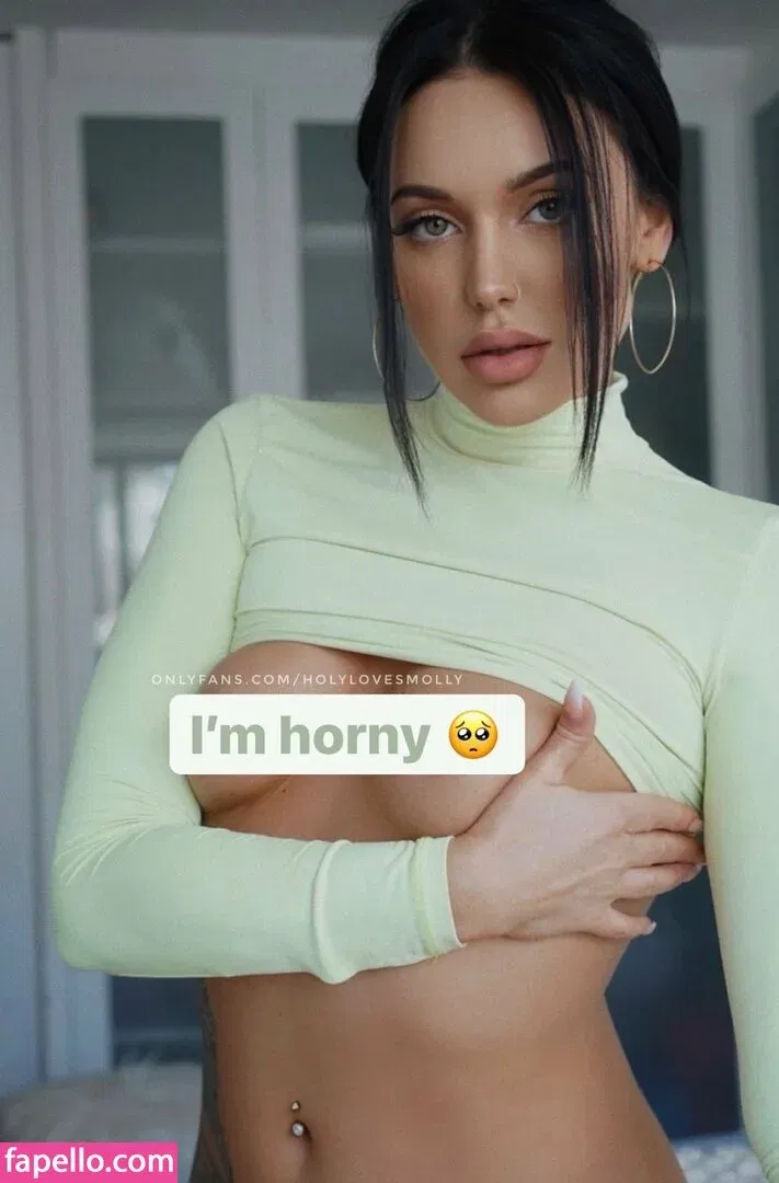 holylovesmolly / xmollyelise Onlyfans Photo Gallery 