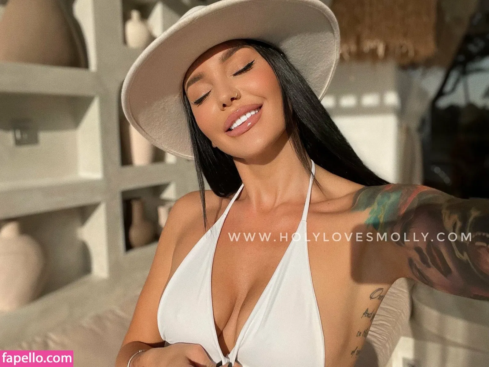holylovesmolly / xmollyelise Onlyfans Photo Gallery 