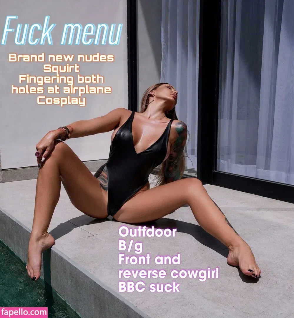 holylovesmolly / xmollyelise Onlyfans Photo Gallery 