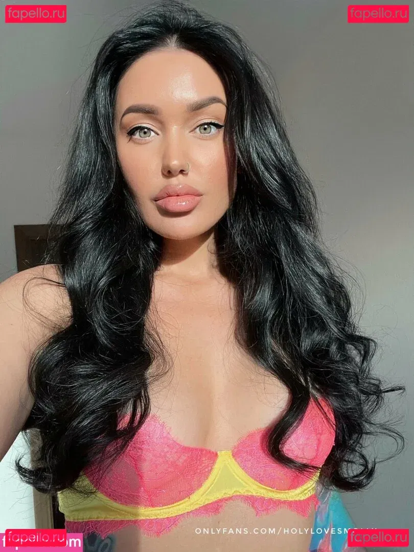 holylovesmolly / xmollyelise Onlyfans Photo Gallery 