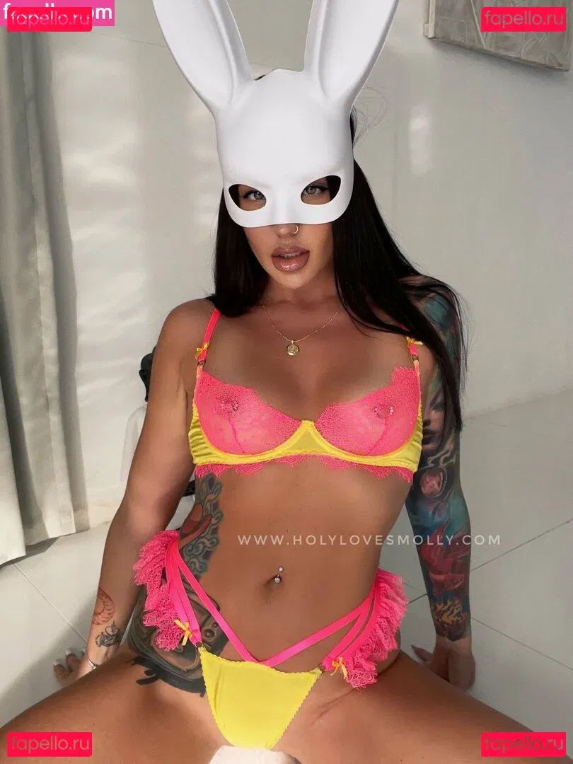 holylovesmolly / xmollyelise Onlyfans Photo Gallery 