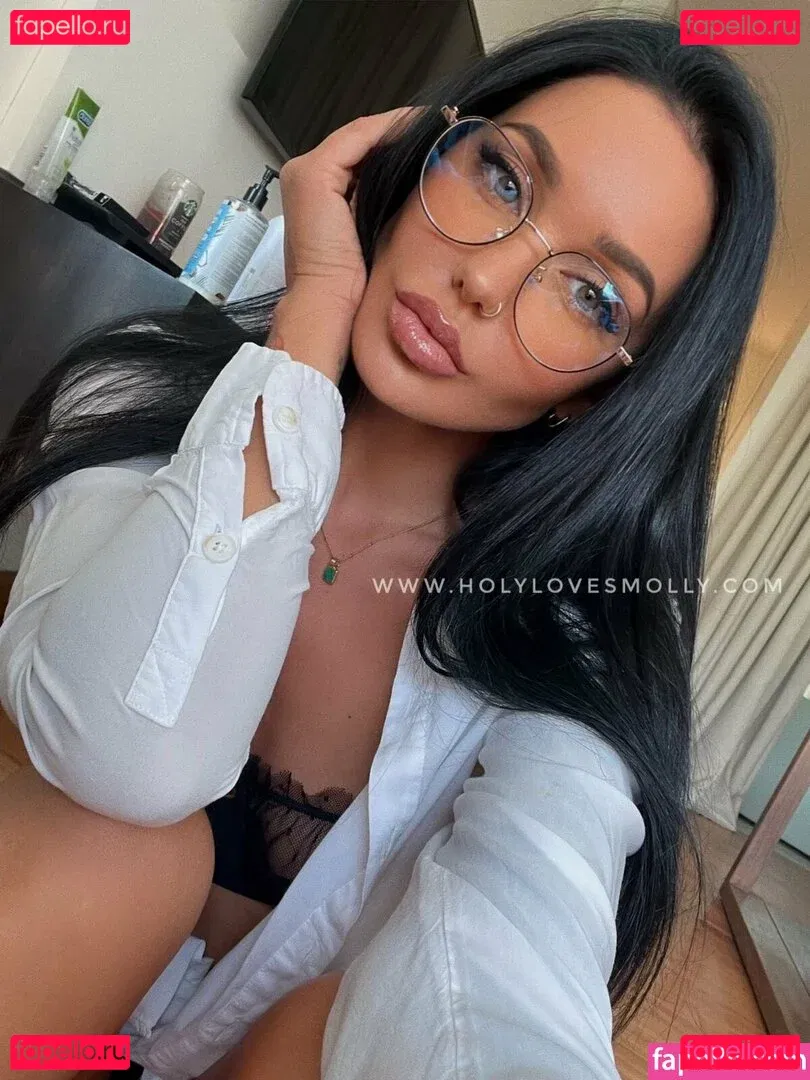 holylovesmolly / xmollyelise Onlyfans Photo Gallery 