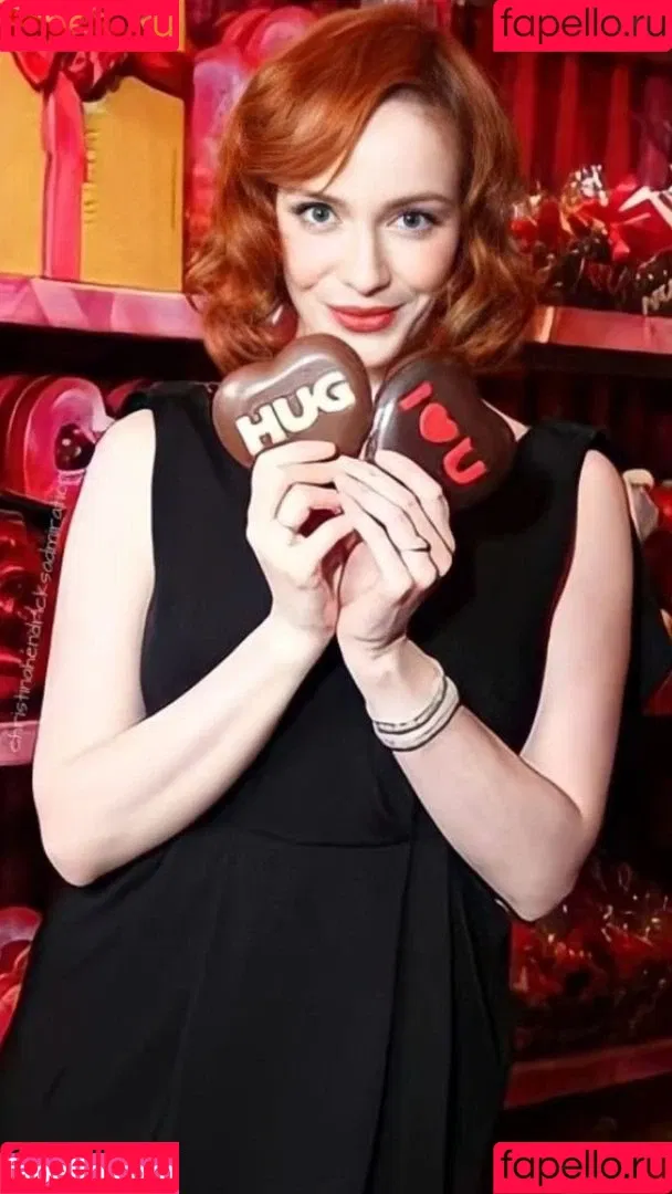 Christina Hendricks / actuallychristinahendricks Onlyfans Photo Gallery 