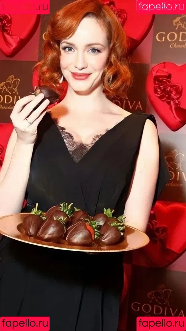 Christina Hendricks / actuallychristinahendricks Onlyfans Photo Gallery 