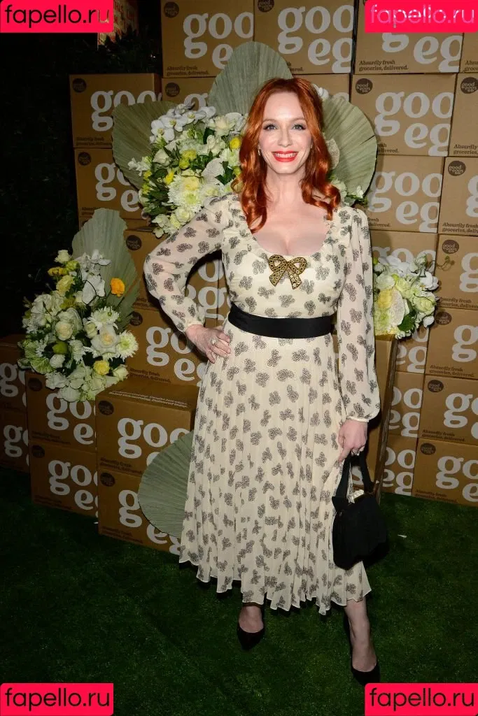 Christina Hendricks / actuallychristinahendricks Onlyfans Photo Gallery 