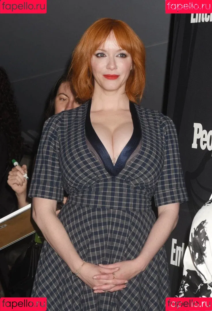 Christina Hendricks / actuallychristinahendricks Onlyfans Photo Gallery 