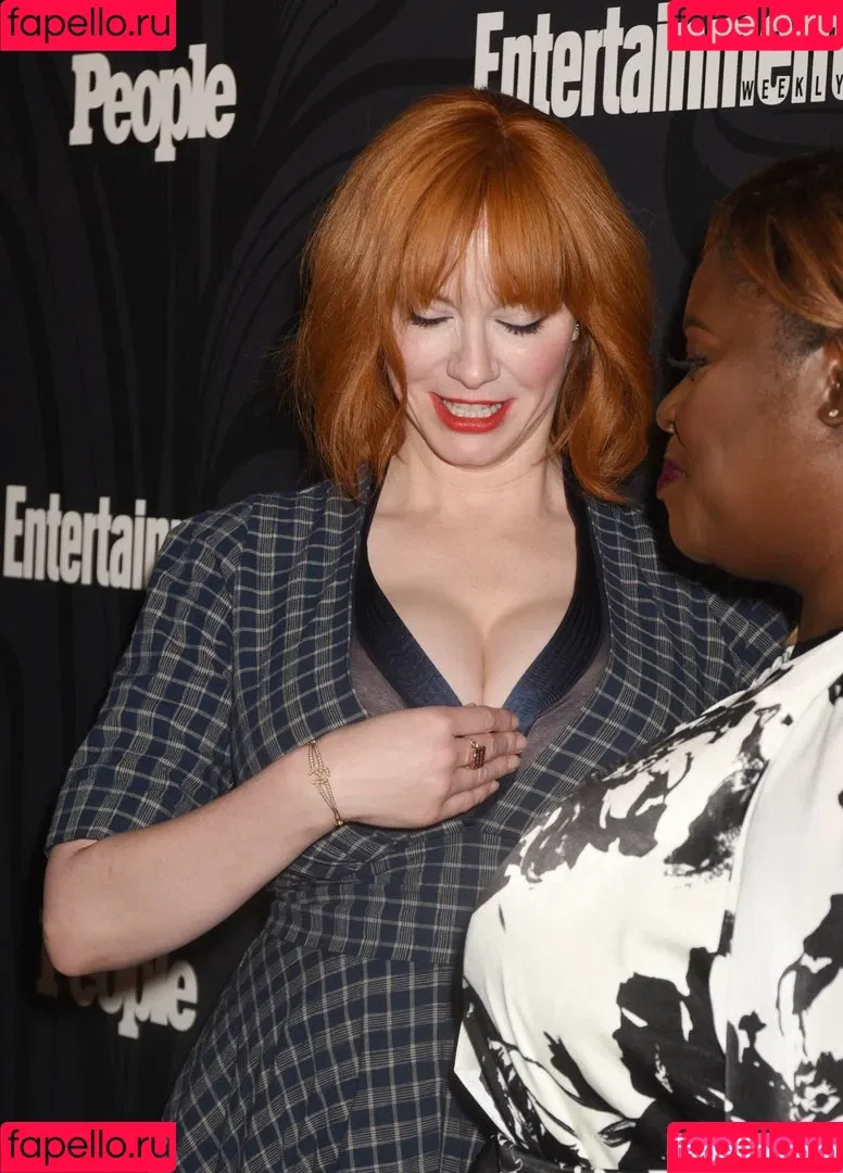 Christina Hendricks / actuallychristinahendricks Onlyfans Photo Gallery 