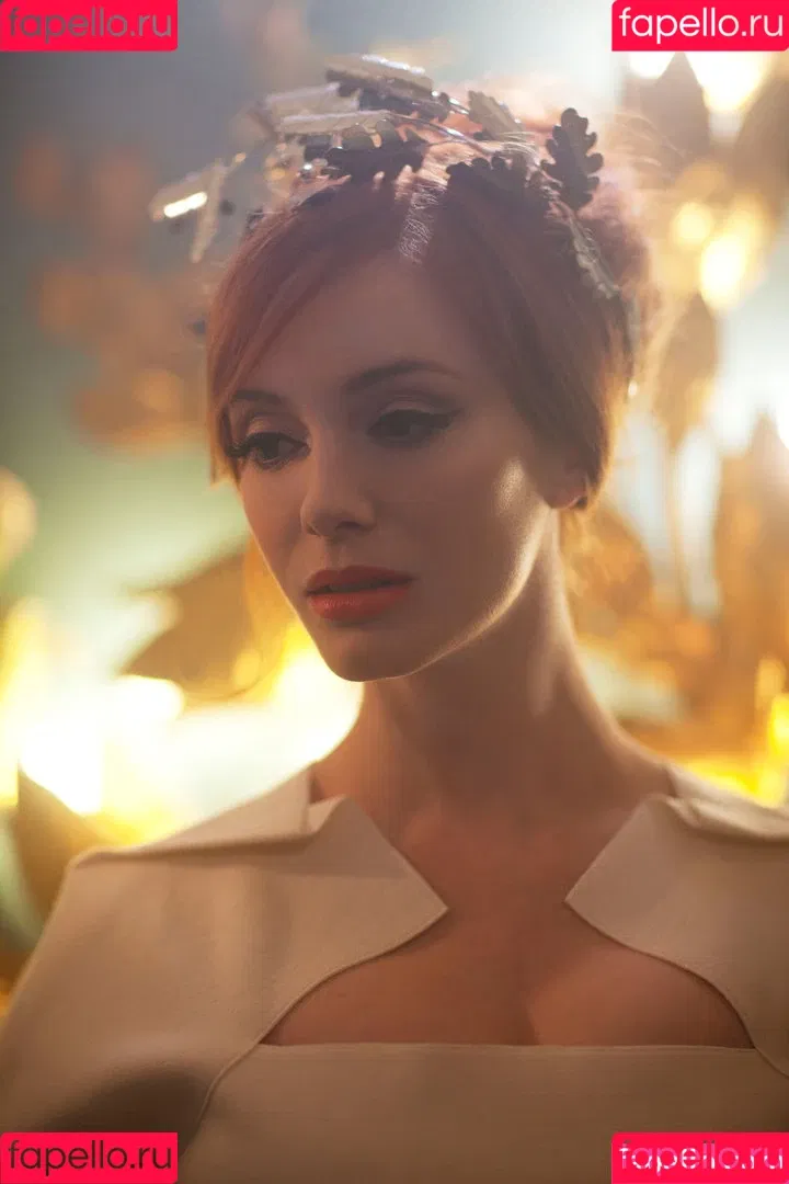 Christina Hendricks / actuallychristinahendricks Onlyfans Photo Gallery 