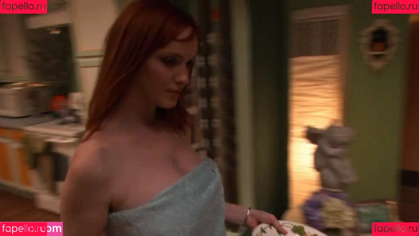 Christina Hendricks / actuallychristinahendricks Onlyfans Photo Gallery 