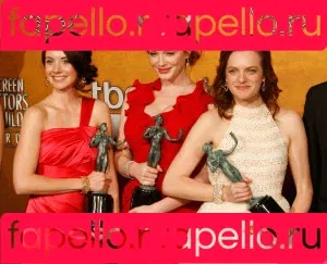Christina Hendricks / actuallychristinahendricks Onlyfans Photo Gallery 