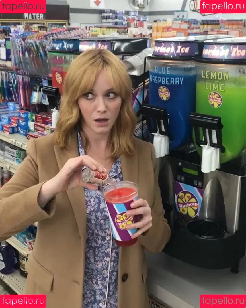 Christina Hendricks / actuallychristinahendricks Onlyfans Photo Gallery 
