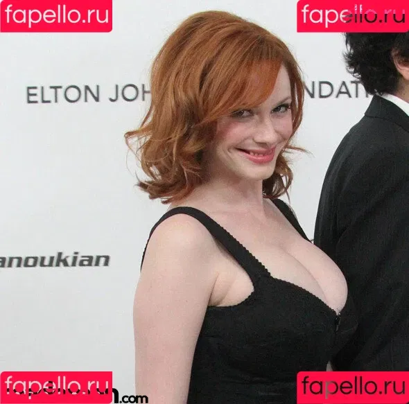Christina Hendricks / actuallychristinahendricks Onlyfans Photo Gallery 