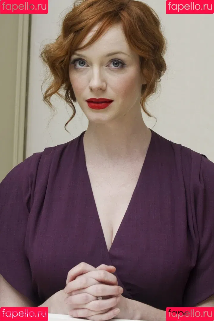 Christina Hendricks / actuallychristinahendricks Onlyfans Photo Gallery 