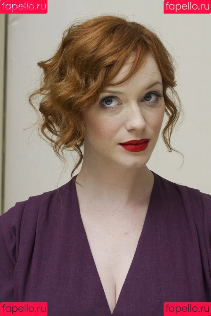 Christina Hendricks / actuallychristinahendricks Onlyfans Photo Gallery 