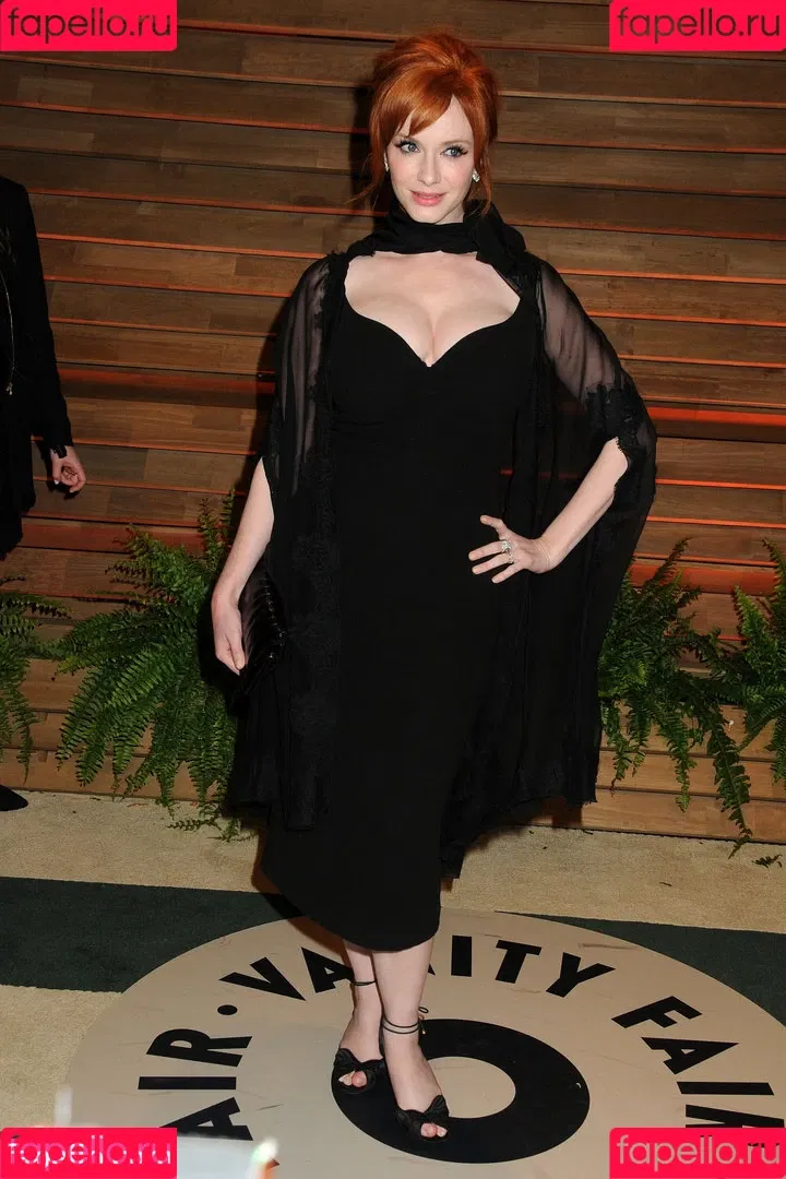 Christina Hendricks / actuallychristinahendricks Onlyfans Photo Gallery 