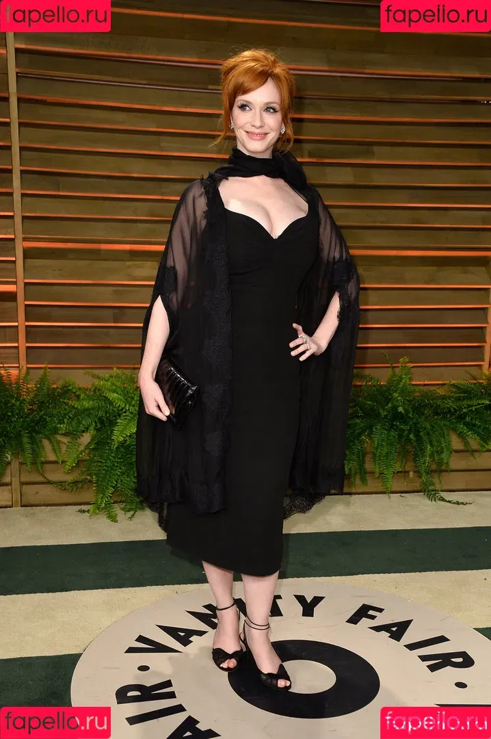 Christina Hendricks / actuallychristinahendricks Onlyfans Photo Gallery 