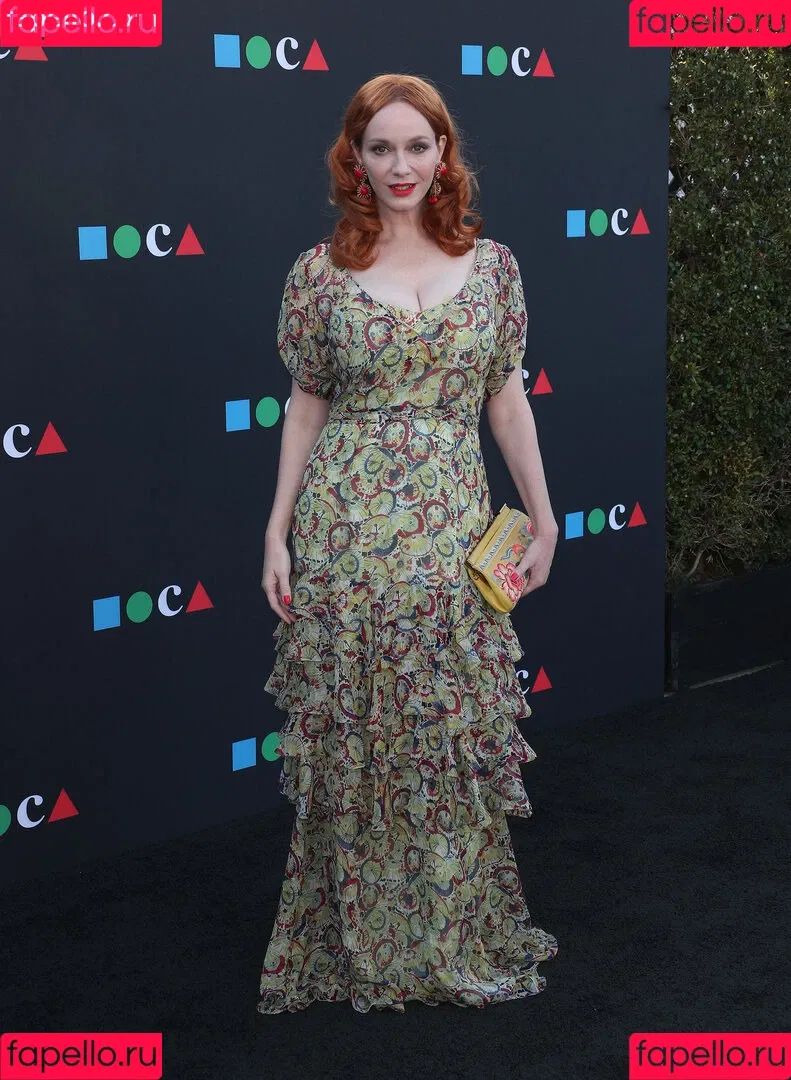 Christina Hendricks / actuallychristinahendricks Onlyfans Photo Gallery 