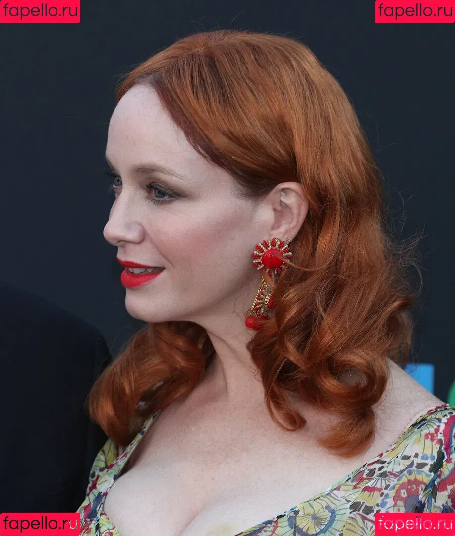 Christina Hendricks / actuallychristinahendricks Onlyfans Photo Gallery 