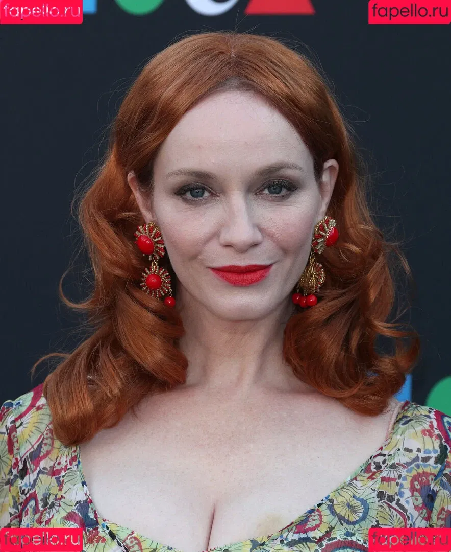 Christina Hendricks / actuallychristinahendricks Onlyfans Photo Gallery 