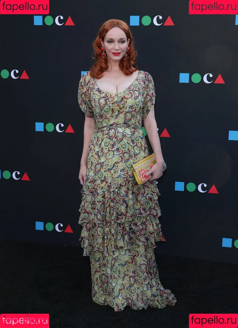 Christina Hendricks / actuallychristinahendricks Onlyfans Photo Gallery 