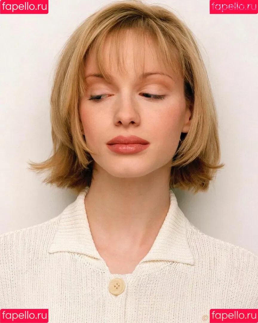 Christina Hendricks / actuallychristinahendricks Onlyfans Photo Gallery 