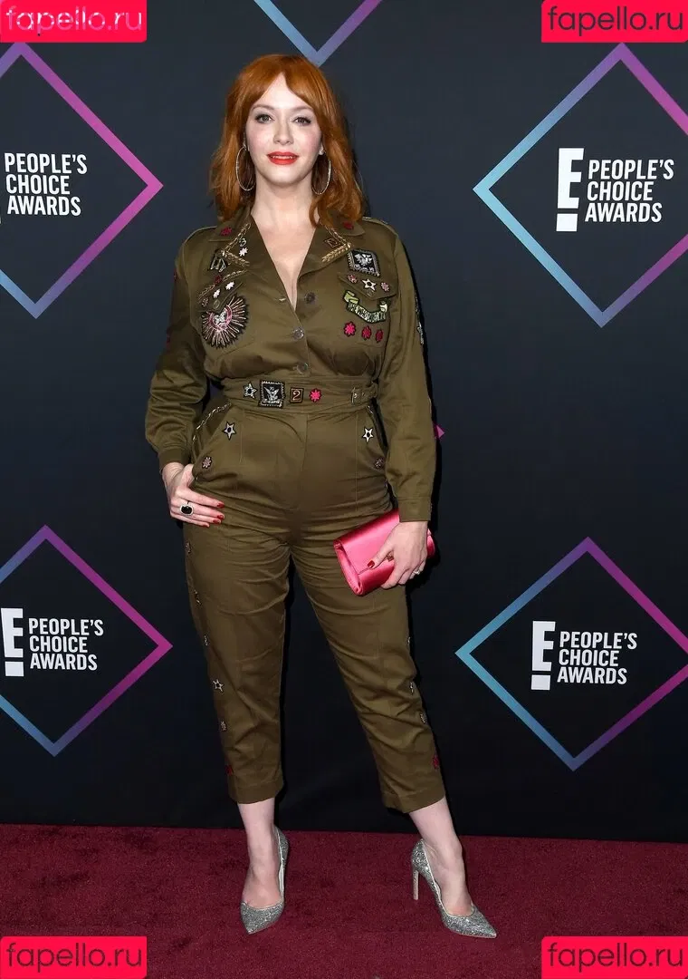 Christina Hendricks / actuallychristinahendricks Onlyfans Photo Gallery 