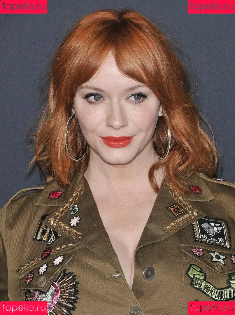 Christina Hendricks / actuallychristinahendricks Onlyfans Photo Gallery 