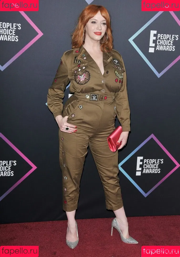 Christina Hendricks / actuallychristinahendricks Onlyfans Photo Gallery 