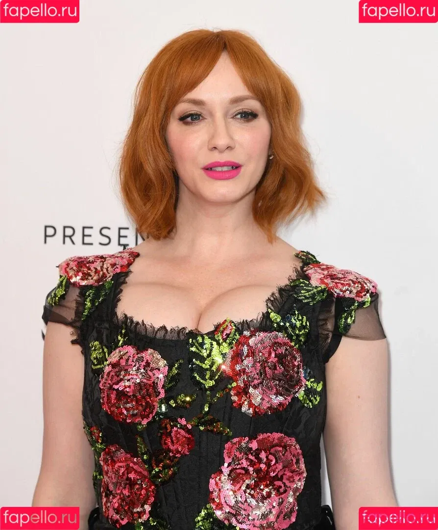 Christina Hendricks / actuallychristinahendricks Onlyfans Photo Gallery 