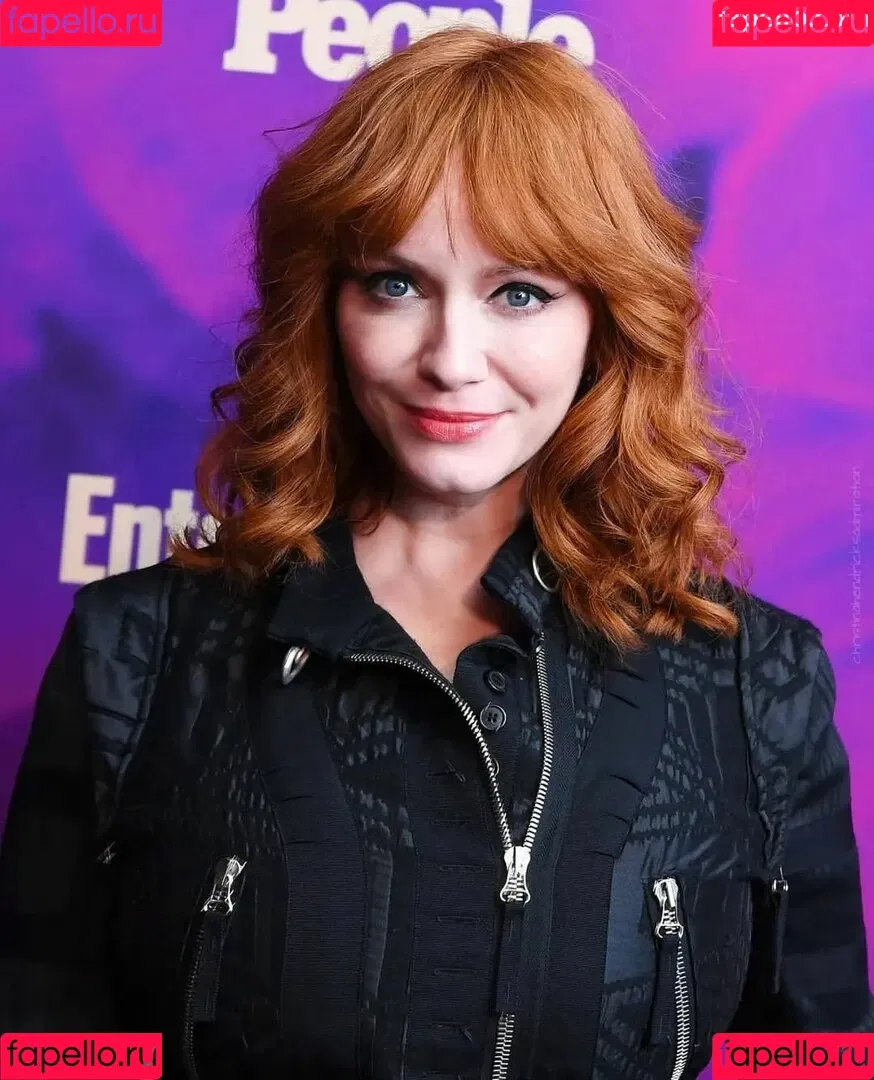 Christina Hendricks / actuallychristinahendricks Onlyfans Photo Gallery 